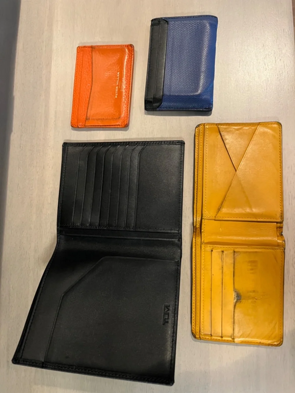 4 Men’s Card/Wallets